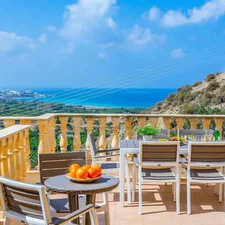 Aqua Royal Peyia
